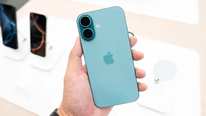 Apple iphone 16 with IOS 26 missed call feature