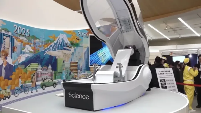 You Won't Believe Japan's Human Washing Machine!