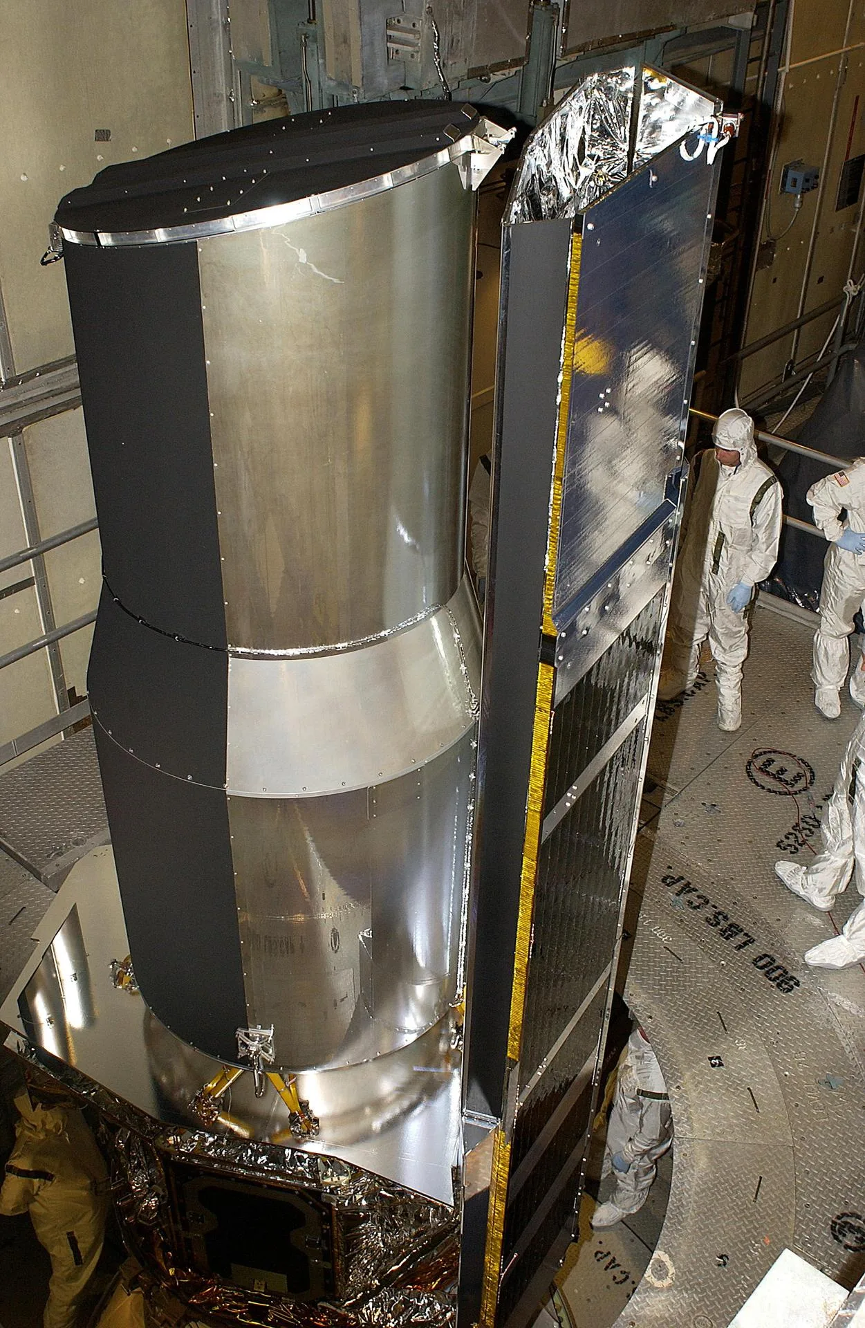 MeerKAT Telescope Detects Record Signal from 8 Billion Light-Years Awa Spitzer Space Telescope Ready for Launch