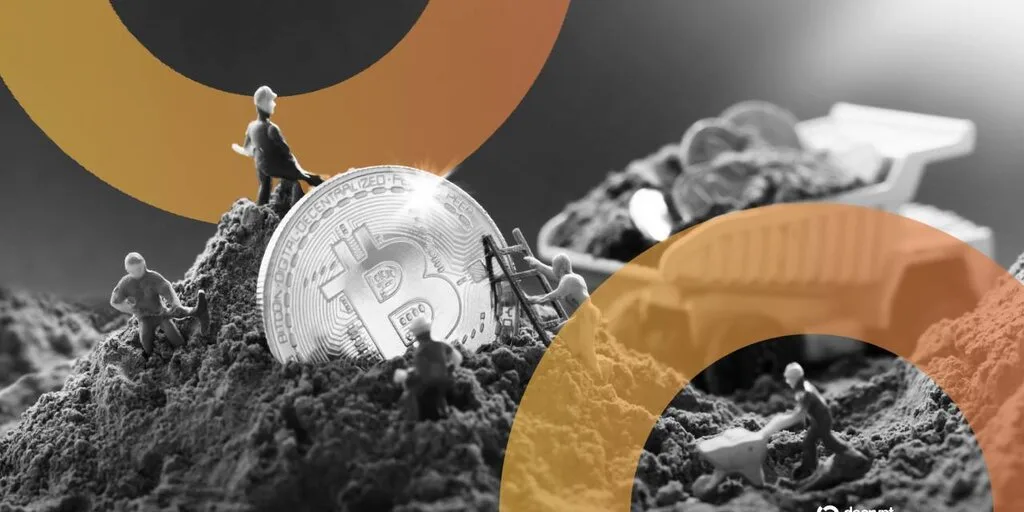 Hive Digital's Stunning $297.8M Revenue Surge Fuels AI Bet hive bitcoin mining AI bitcoin Canada Bitcoin miner hive digital technologies