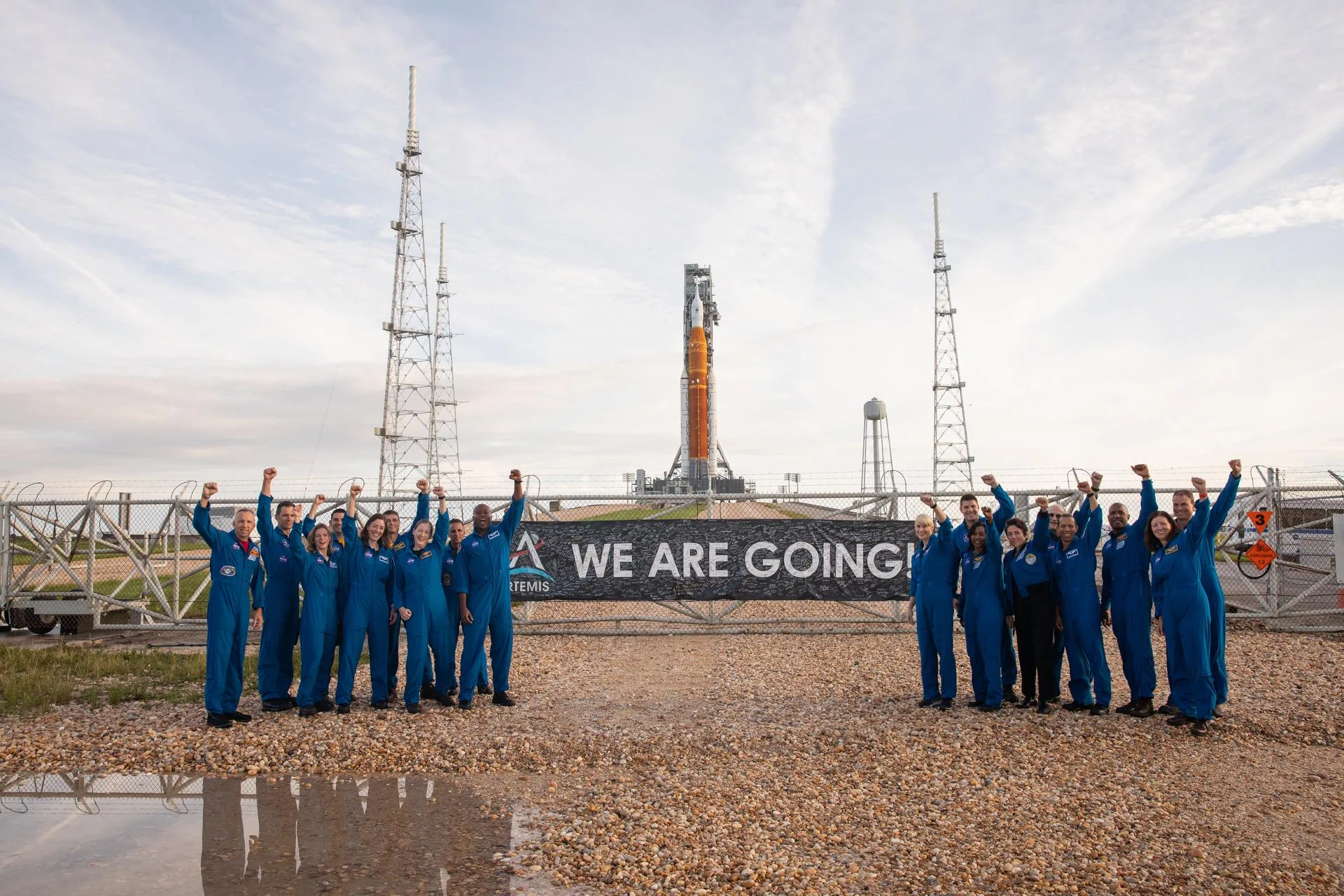 Italian Astronaut Luca Parmitano to Pilot Artemis III in 2027 Artemis Astronaut Photo-Op