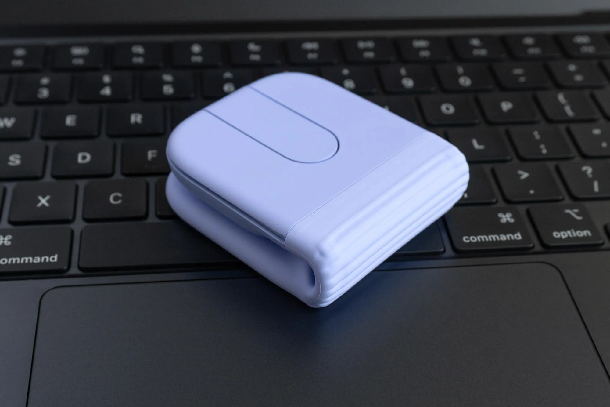 Logitech Mobi Fold: New Folding Travel Mouse Reviewed source 341fb8ef4e
