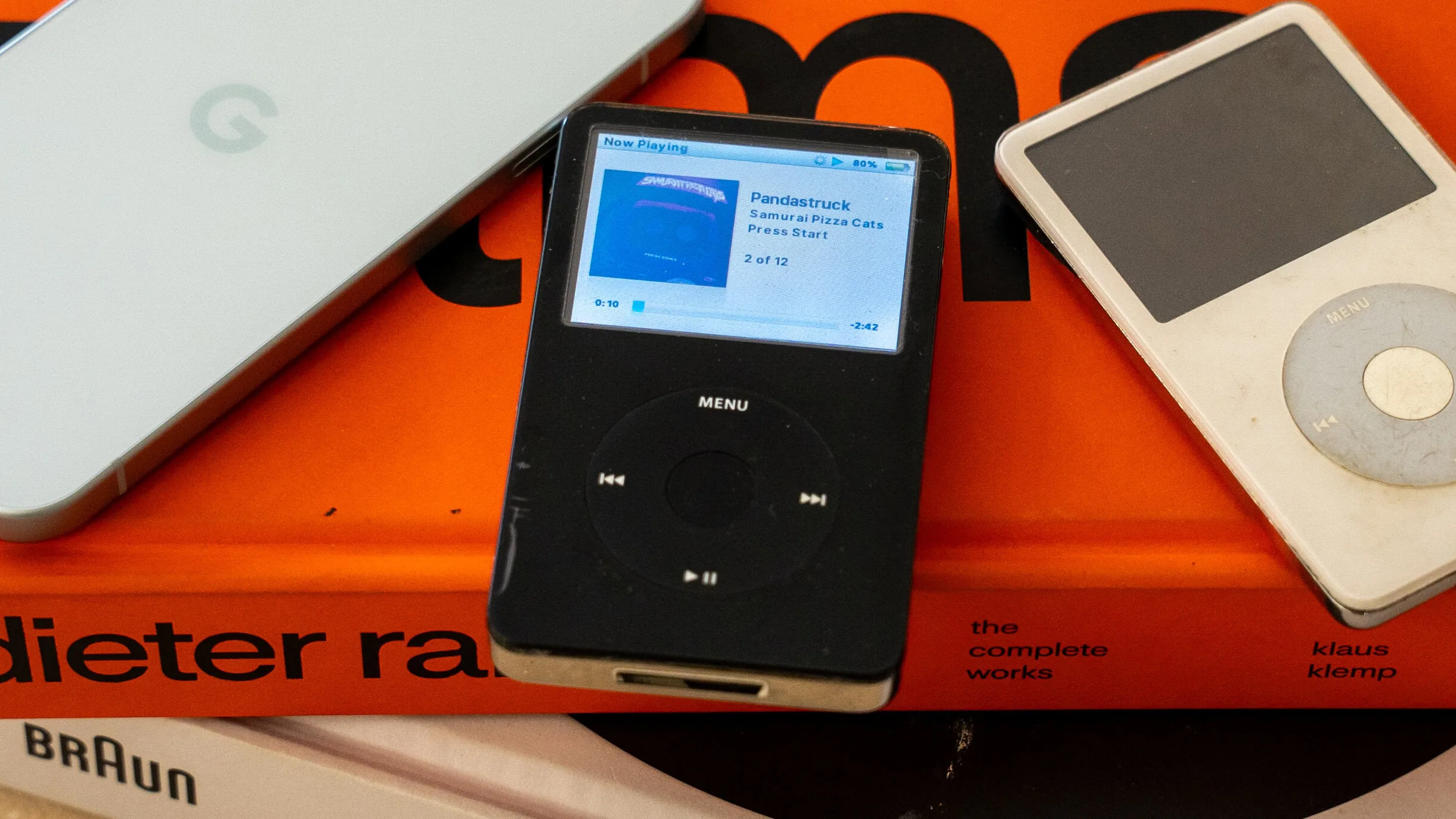 NostalgicPod App Turns Your Android into an iPod Classic for $5 iPod Classic app — ipod vs android phone 3