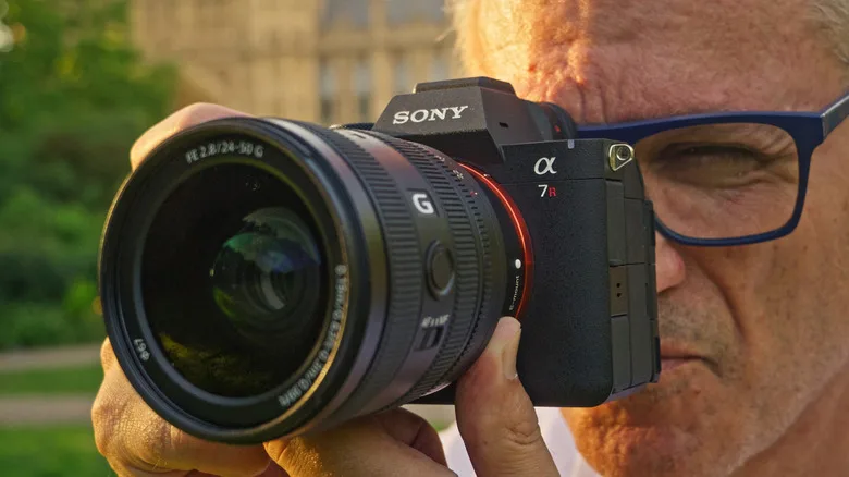 Best New Tech Reviews: MSI Claw 8, Sony A7R VI & More Sony A7R VI