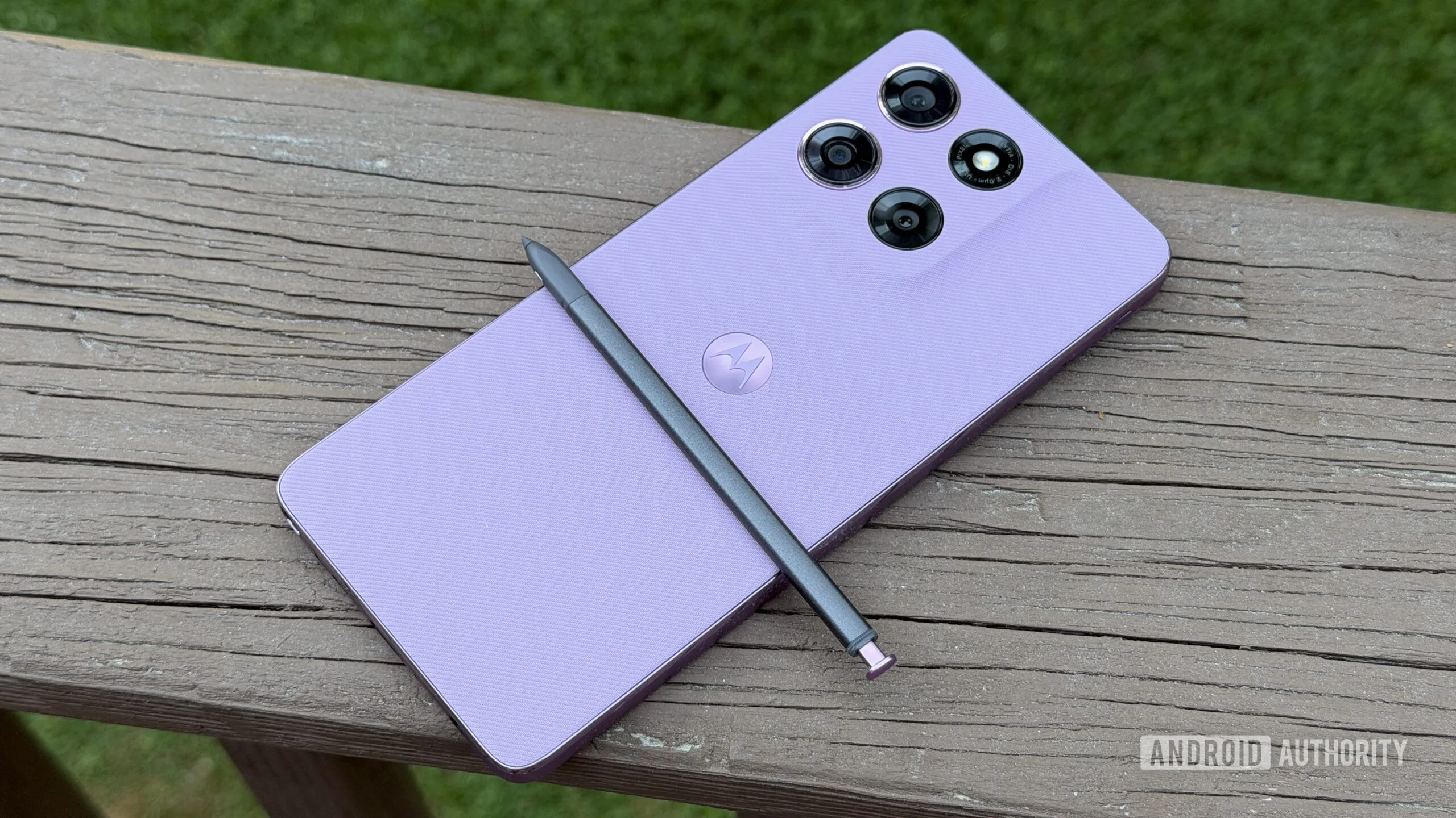 5 Best Samsung Galaxy A37 Alternatives to Buy in 2025 Moto G Stylus 2026 on deck