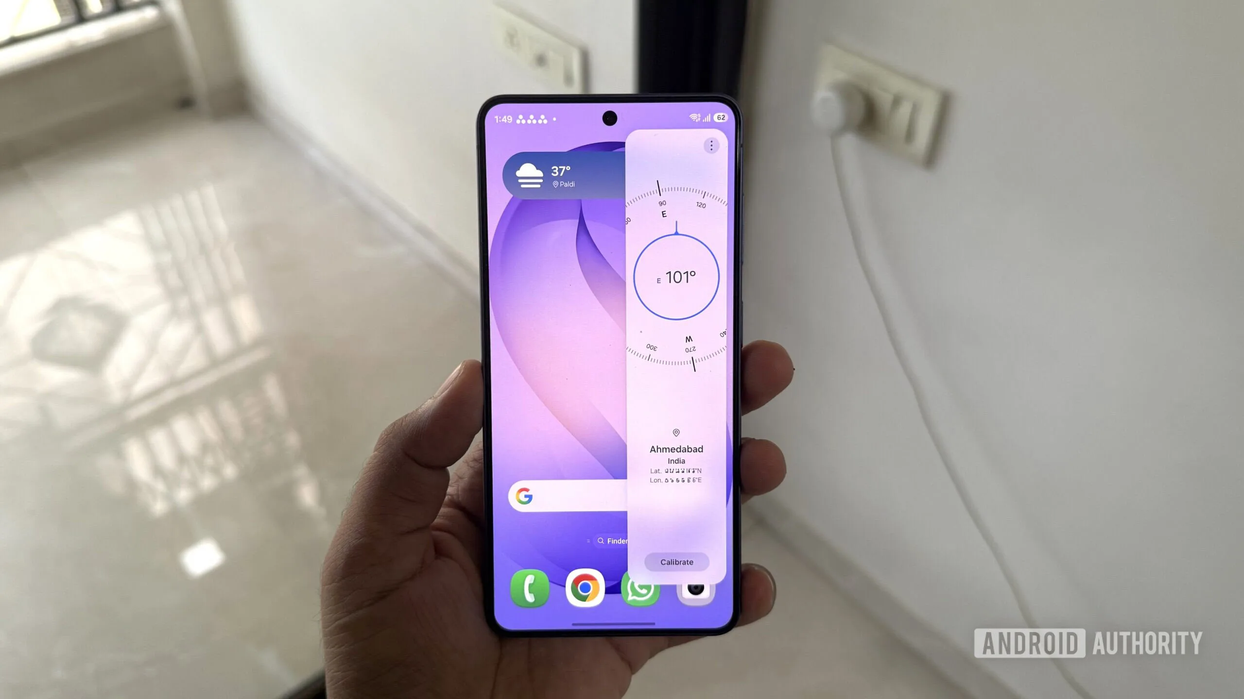 5 Samsung Hidden Features Most Galaxy Users Walk Right Past Samsung hidden features — Samsung phone showing compass inside Edge Panel