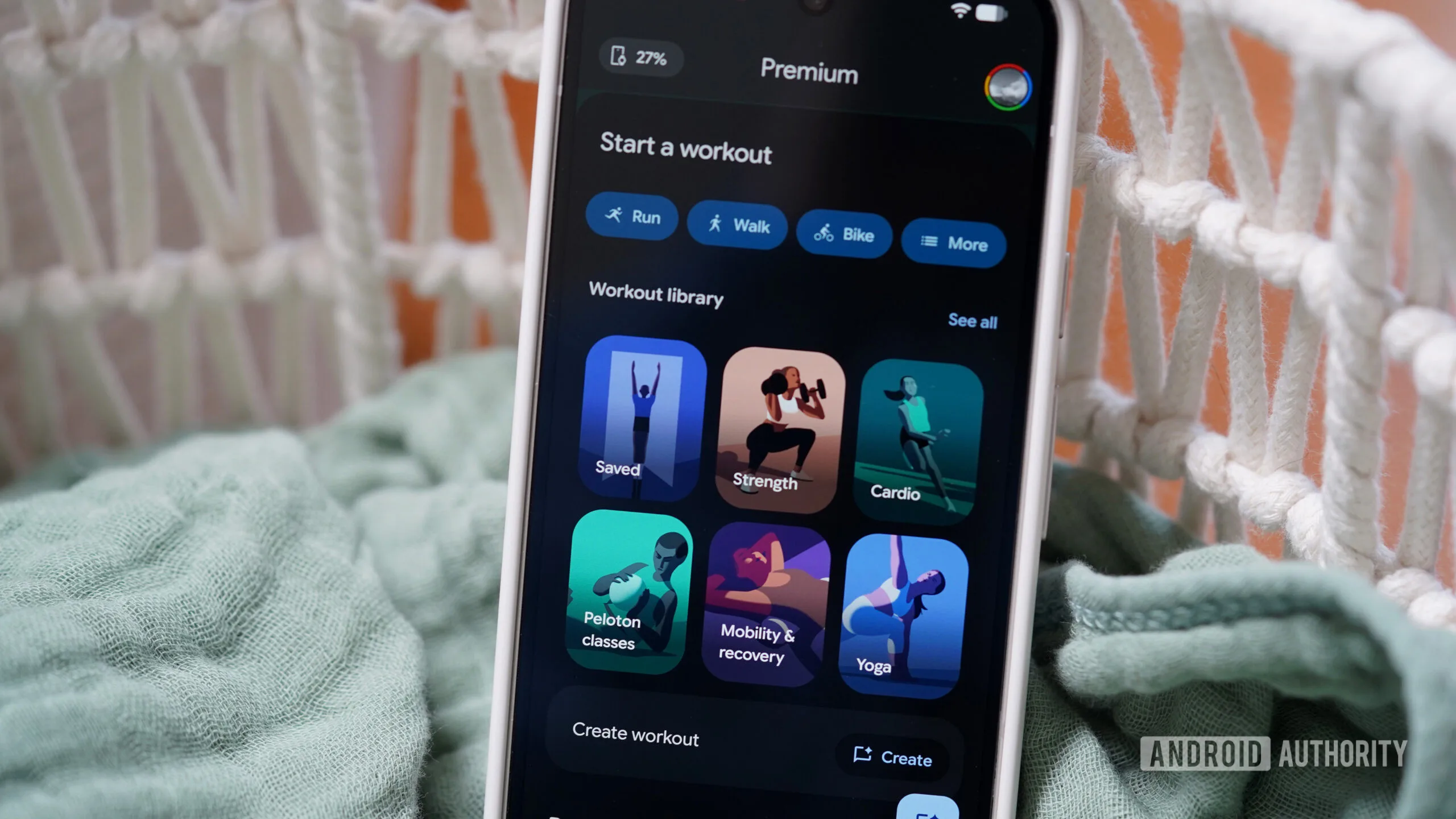 Google Health 5.02: New Nap Tracking, Key Metrics & Data Controls A user starts a workout int he Google Health app.
