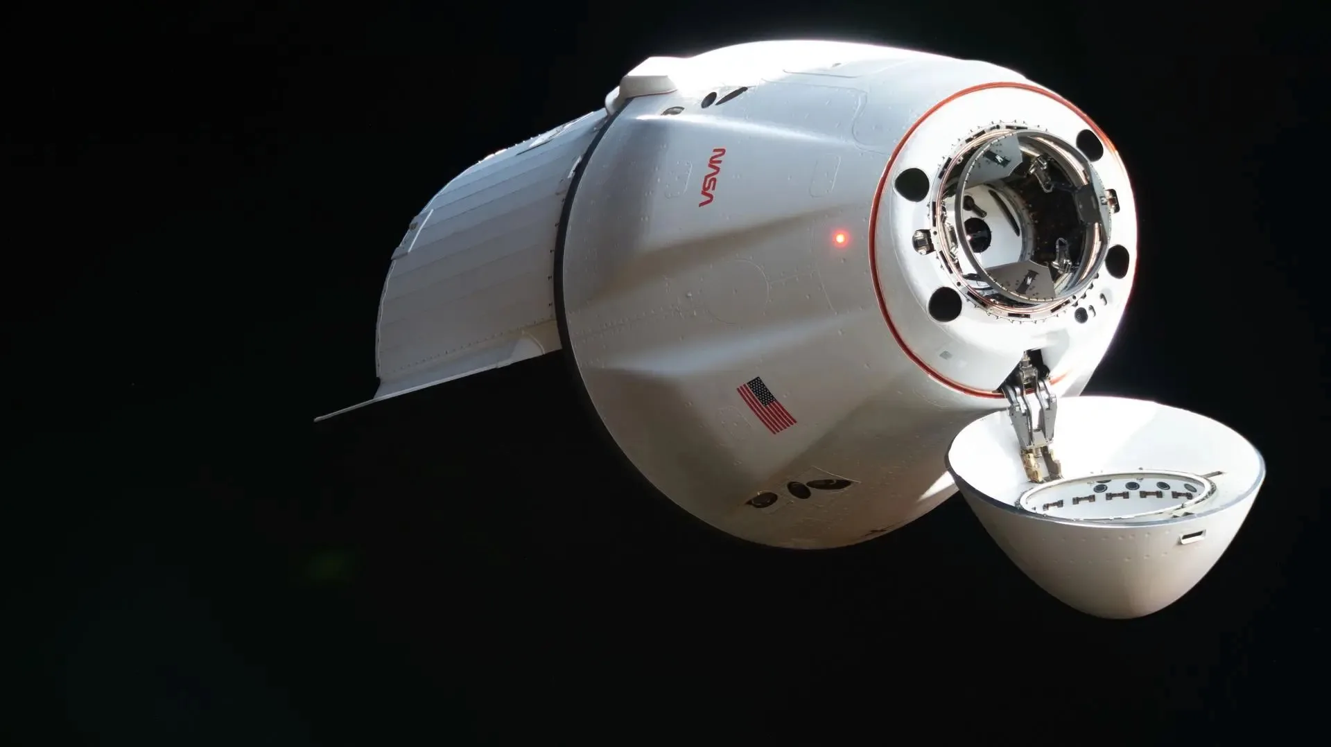 SpaceX Dragon CRS-34: Latest Cargo Return Brings Key Science Home SpaceX Dragon CRS-34 — close-up photo of a white cargo capsule in deep space