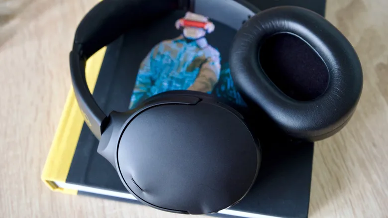 Skullcandy Crusher 1080 Review: Powerful Bass, Serious ANC Skullcandy Crusher 1080