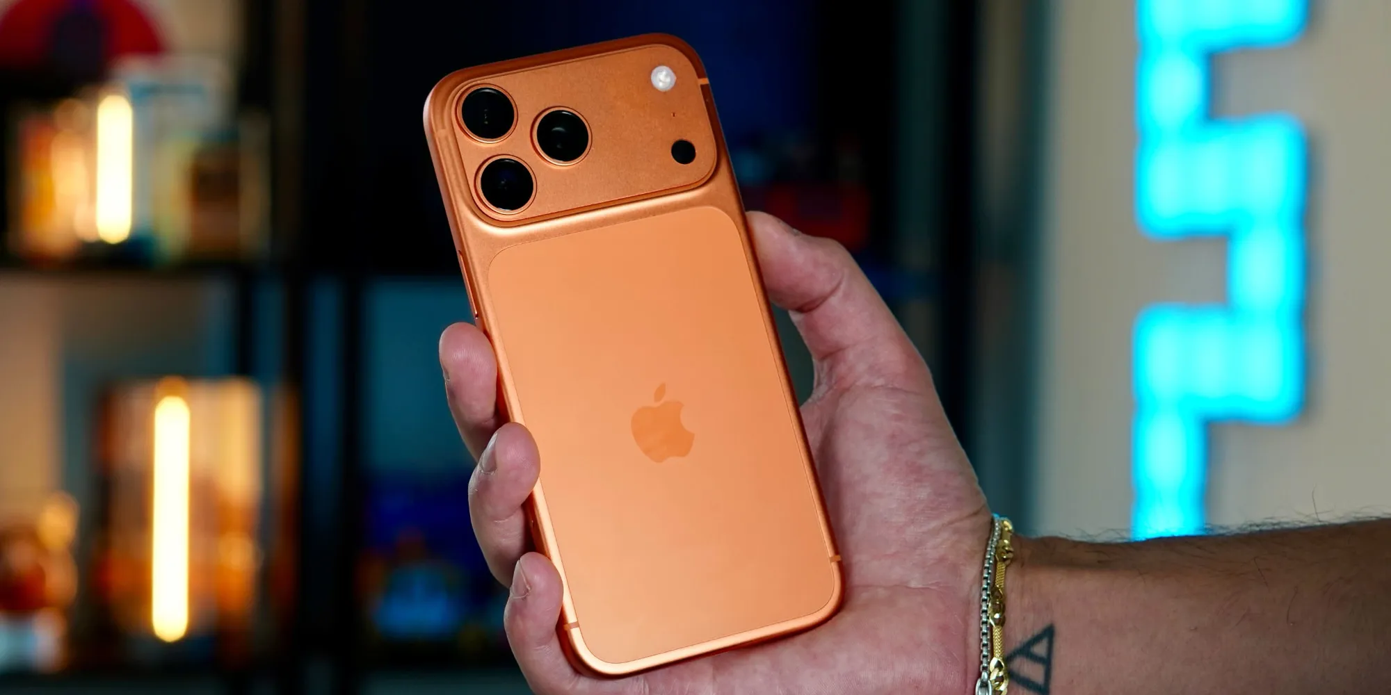 iPhone 17 Pro Max Sealed in a 250-Year Time Capsule iPhone 17 Pro Max