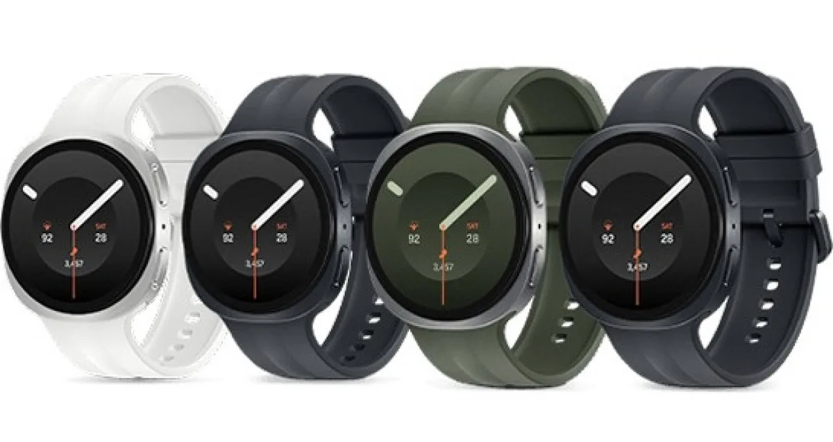 Galaxy Watch9 Leak Points to a Major Brightness Push Galaxy Watch9 in 40mm and 44mm (Credit - Evan Blass)