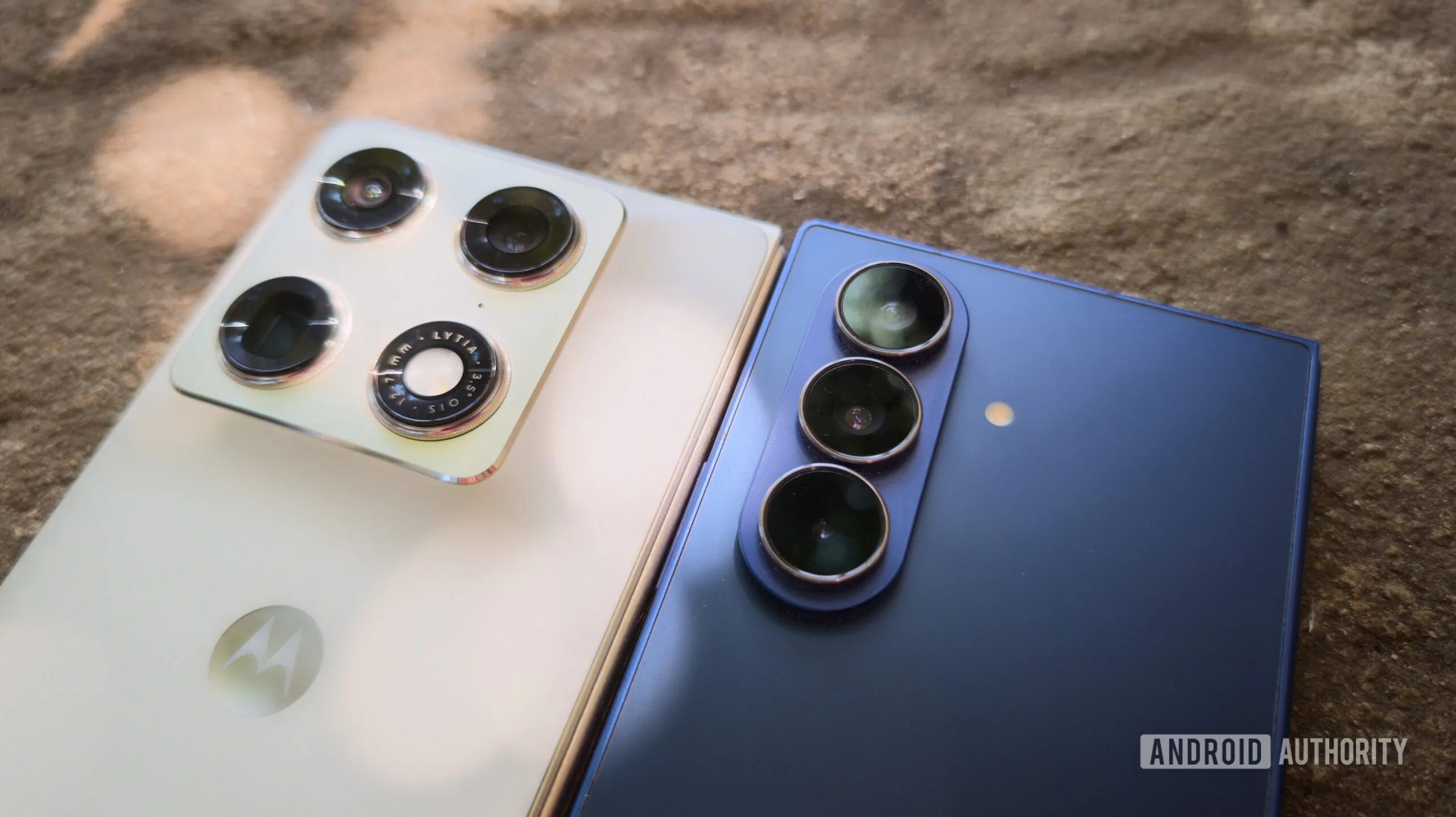 Motorola Razr Fold Is the Stronger Foldable After a Month razr fold z fold 7 cameras