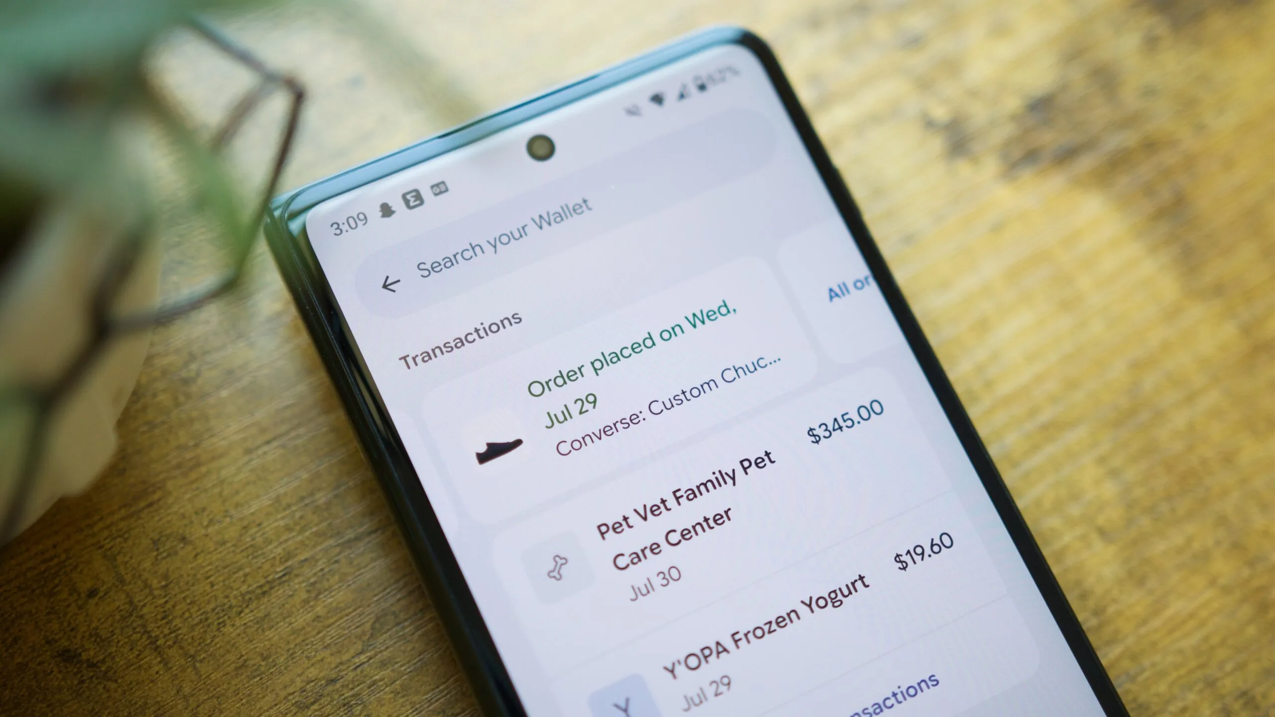Google Wallet Order Tracking Is a Key Everyday Upgrade Order tracking page in Google Wallet.