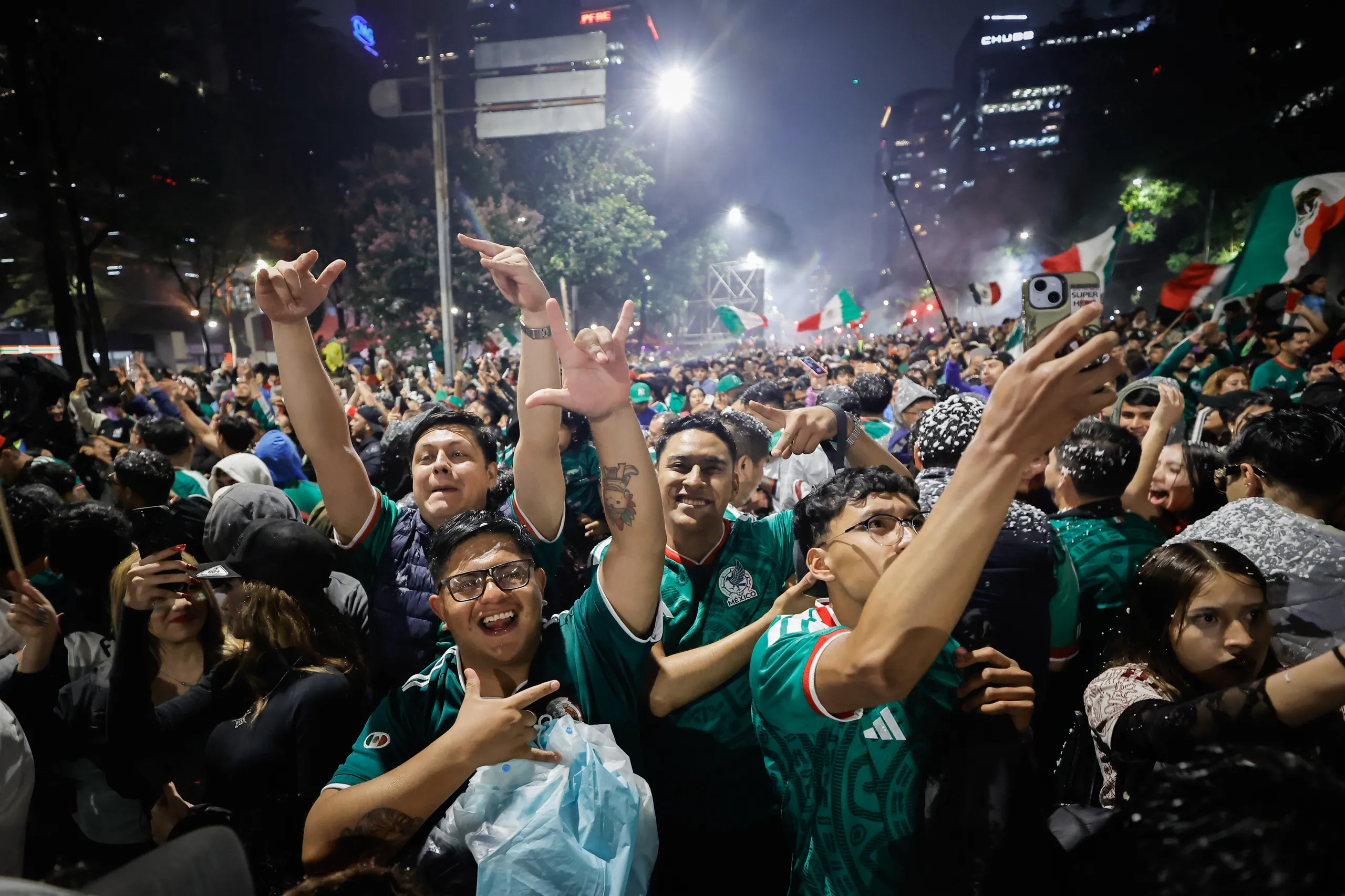 Artificial Earthquakes Explained: When Soccer Fans Shake the Ground artificial earthquakes — Mxico Ecuador sismo