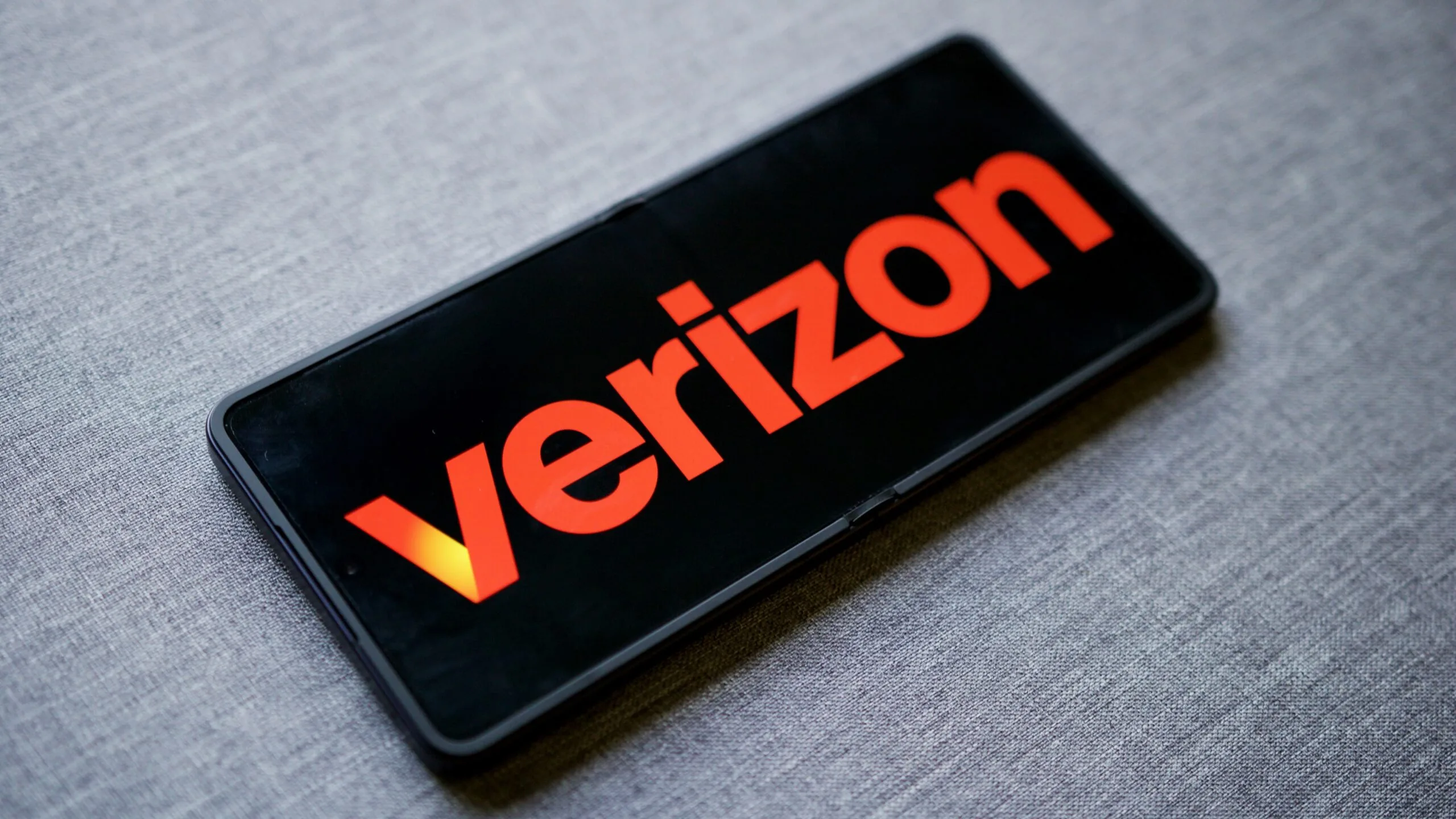 Best US Carrier 2026: Why Verizon Tops AT&T and T-Mobile With T-Mobile killing legacy plans, Verizon is the only big US carrier I recommend in 2026