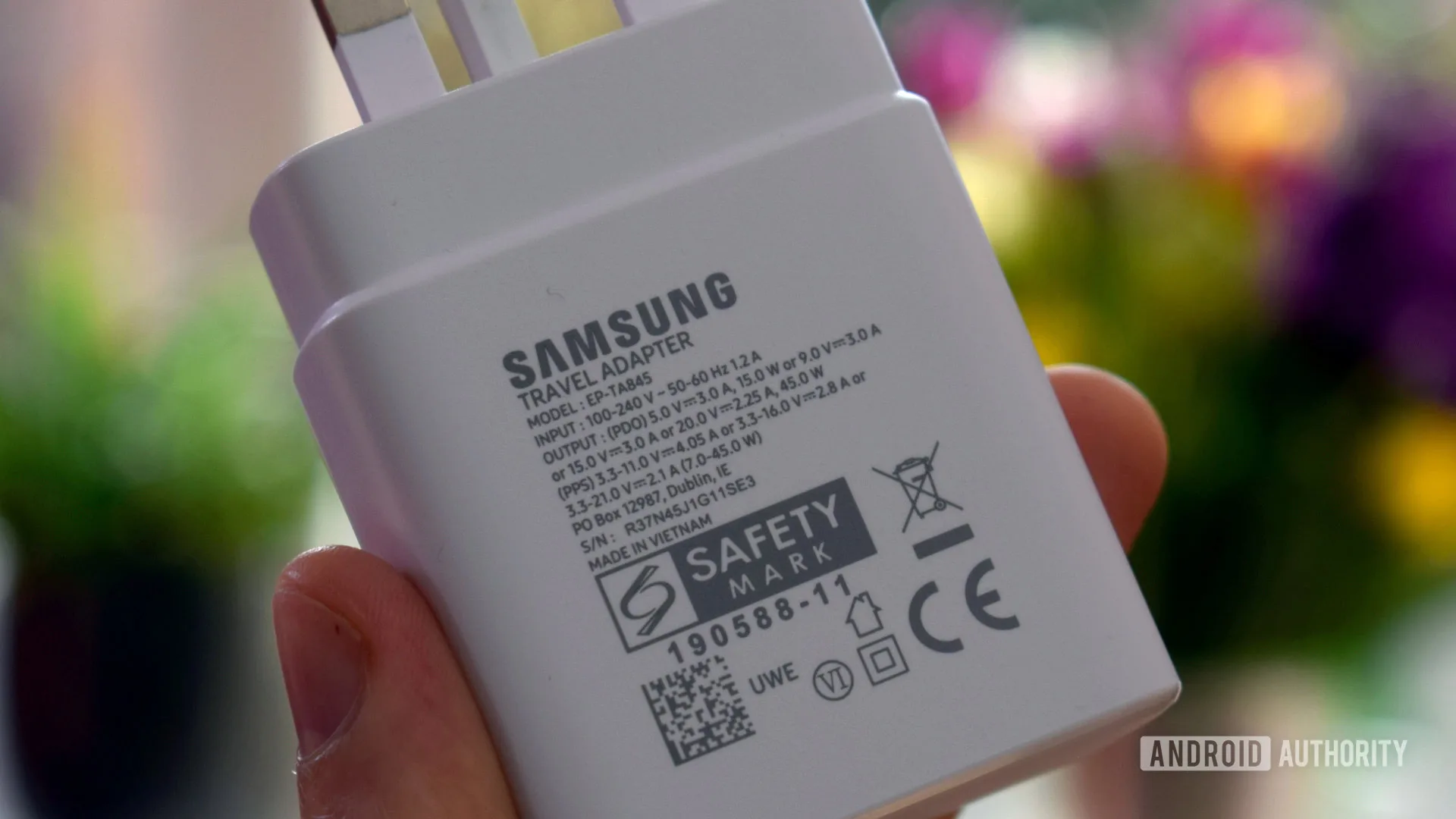 Galaxy Z Fold 8 charger guide: What 45W charging needs Galaxy Z Fold 8 charger — Samsung 45W Travel Adapter charging specs