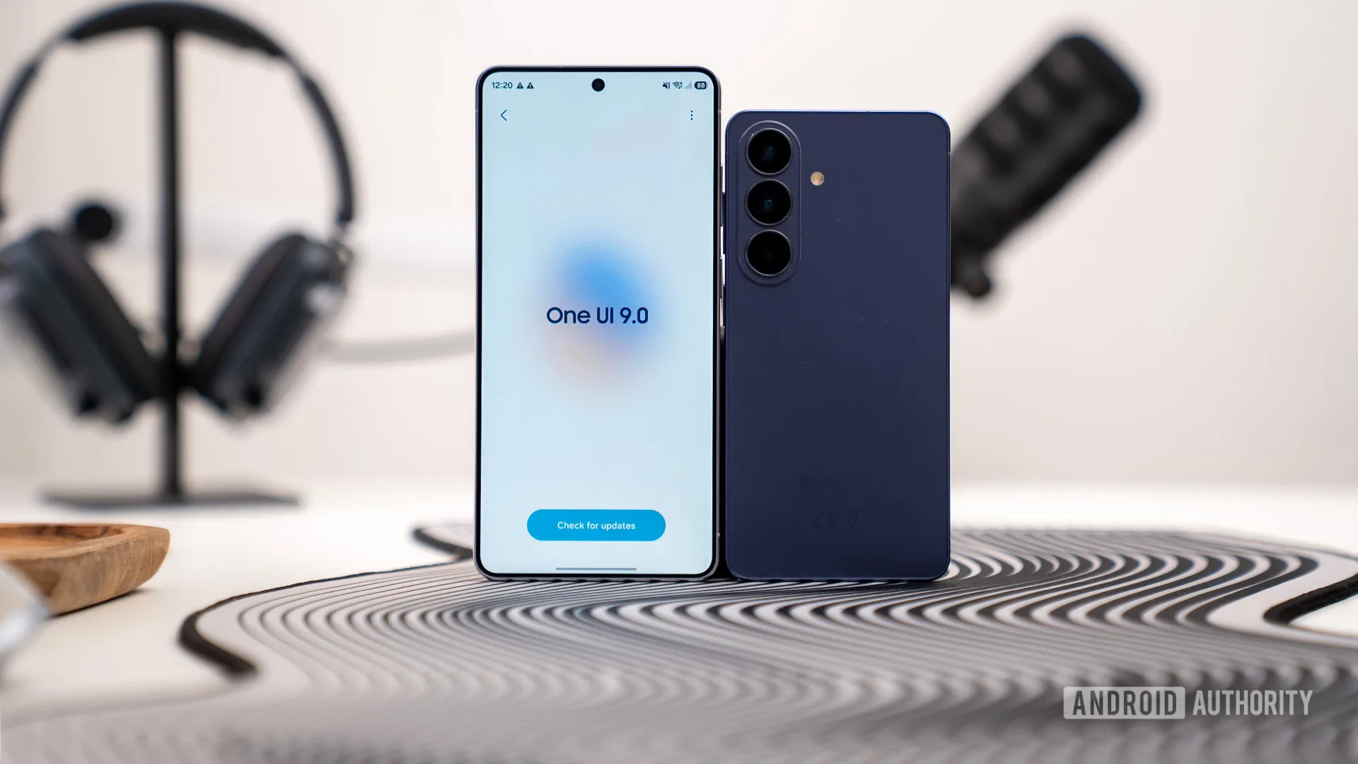 One UI 9.5 Appears in Latest Galaxy S27 Ultra Test One UI 9.5 — OneUI 9 update screen on S26 Ultra stood next to base S26 straight on