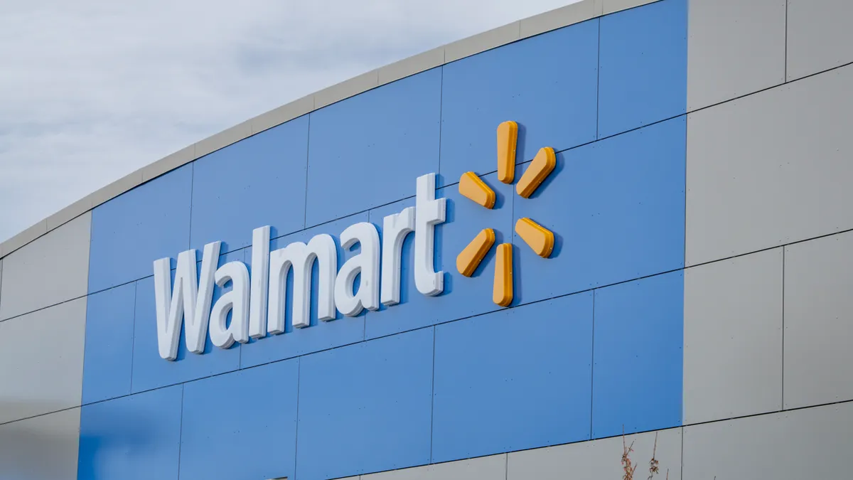Apple Pay at Walmart Is Official, but Walmart Pay Isn’t Done Apple Pay at Walmart — Walmart will finally accept Apple Pay and Google Pay. Here's what's changing